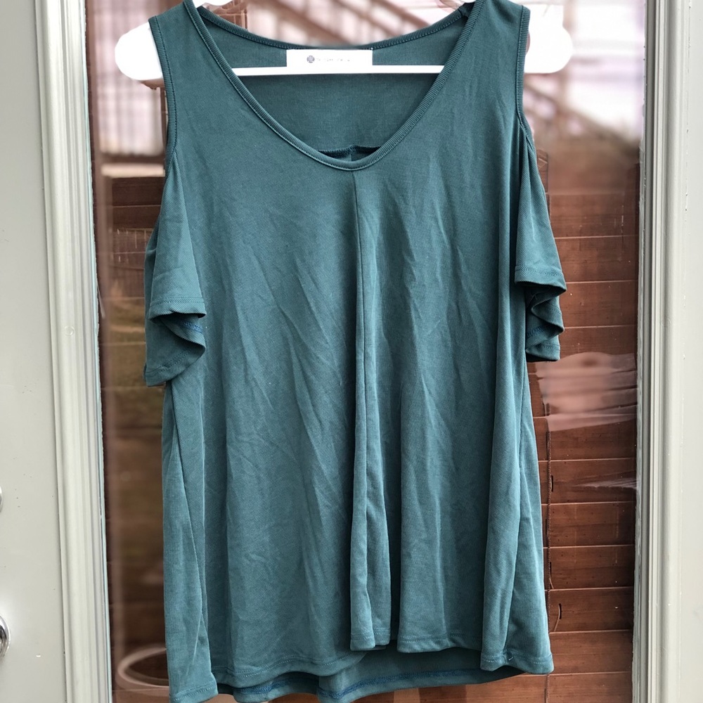 Impeccable pig top